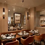 La Lanterne 4* Parigi