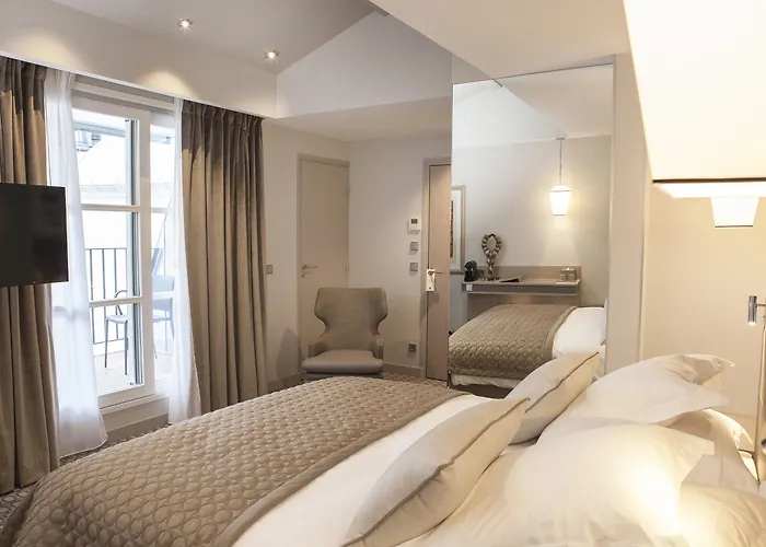 La Lanterne & By Timhotel Hotel