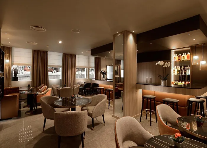 La Lanterne & By Timhotel 4* Paris