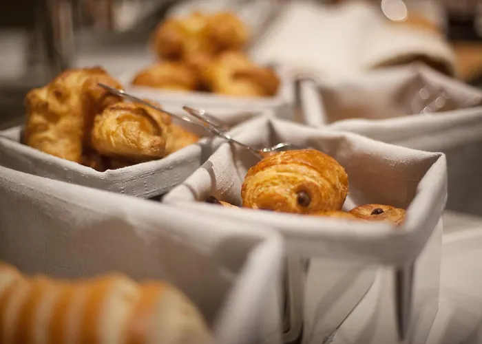 La Lanterne & By Timhotel Hotel Paris