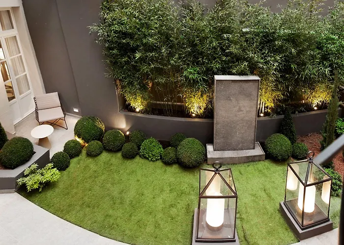 Hotel La Lanterne & By Timhotel