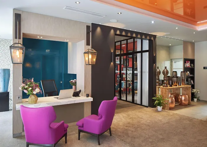 La Lanterne & By Timhotel 4* Paris