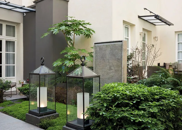 La Lanterne & By Timhotel 4* Paris