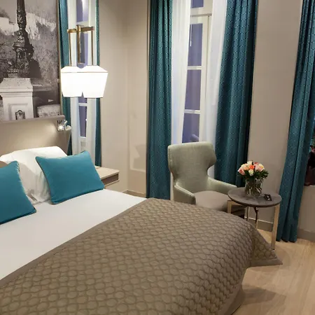 Отель La Lanterne & By Timhotel