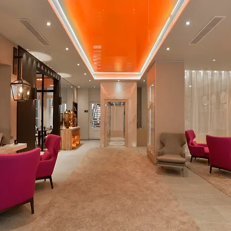 La Lanterne & By Timhotel