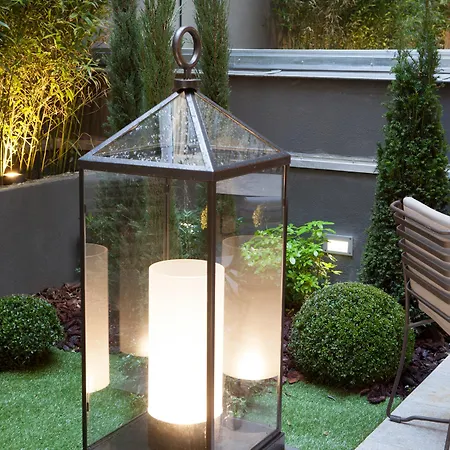 La Lanterne & By Timhotel Paris