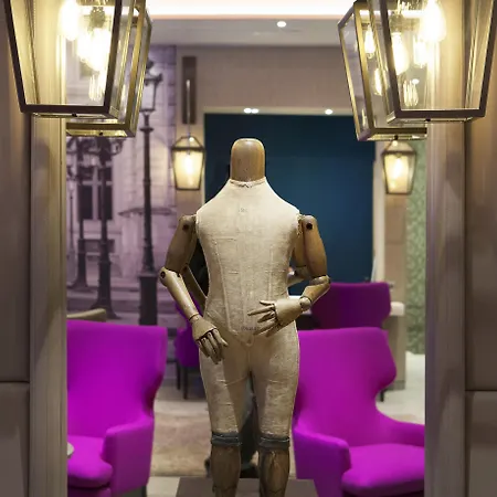 Hotel La Lanterne & By Timhotel 4*