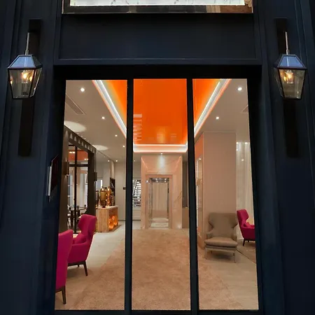 La Lanterne & By Timhotel Parijs