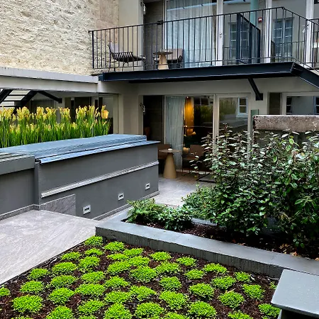 La Lanterne & By Timhotel Paris