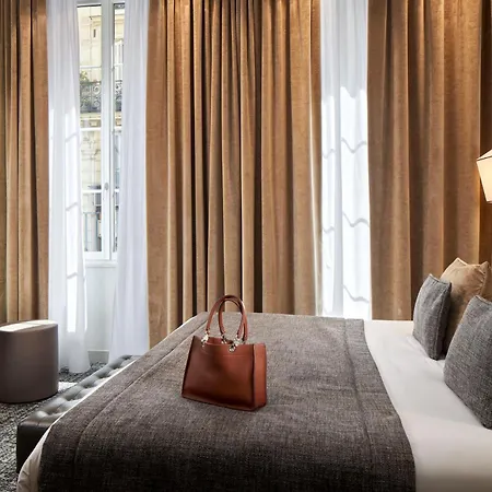 La Lanterne & By Timhotel Paris