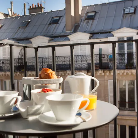 La Lanterne & By Timhotel París