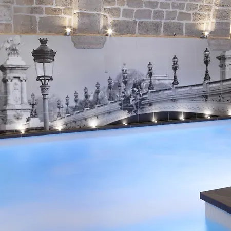 La Lanterne & By Timhotel Hotell 4*