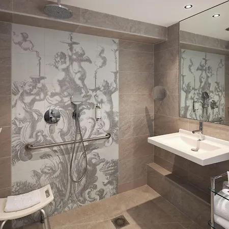 La Lanterne & By Timhotel 4*