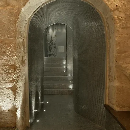 La Lanterne & By Timhotel Hotel 4*