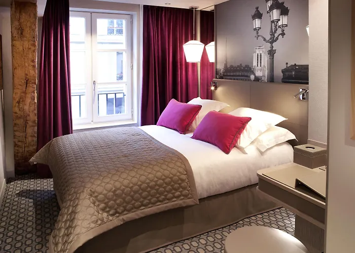 La Lanterne & By Timhotel 4* פריז