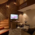 La Lanterne & By Timhotel Otel 4*