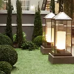 La Lanterne & By Timhotel 4*