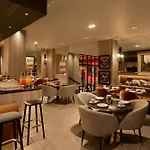 La Lanterne & By Timhotel Otel