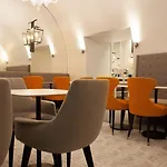 La Lanterne & By Timhotel Otel Paris