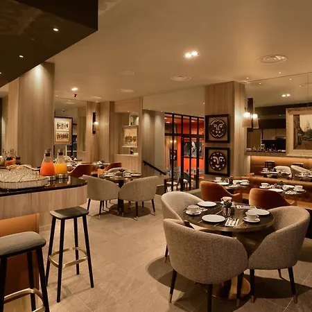 La Lanterne & By Timhotel فندق