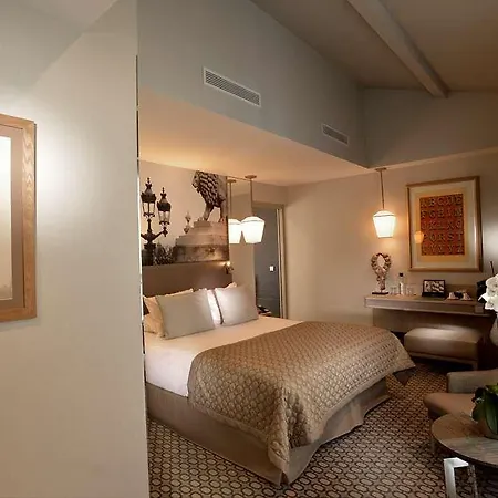 La Lanterne 4* Paris