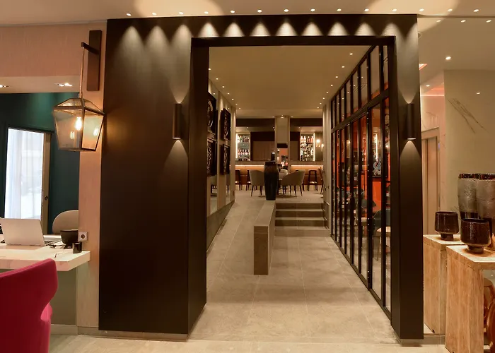 La Lanterne & By Timhotel 파리