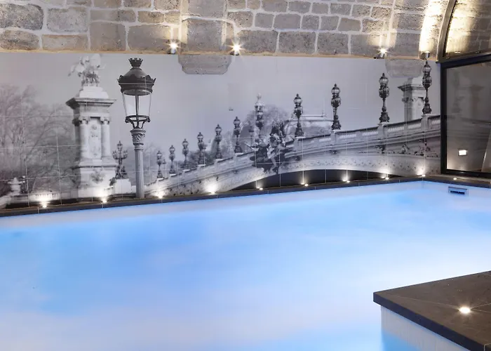 La Lanterne & By Timhotel 호텔 4*